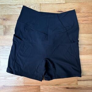 BuffBunny Contour Pocket Shorts - Onyx Black - Medium